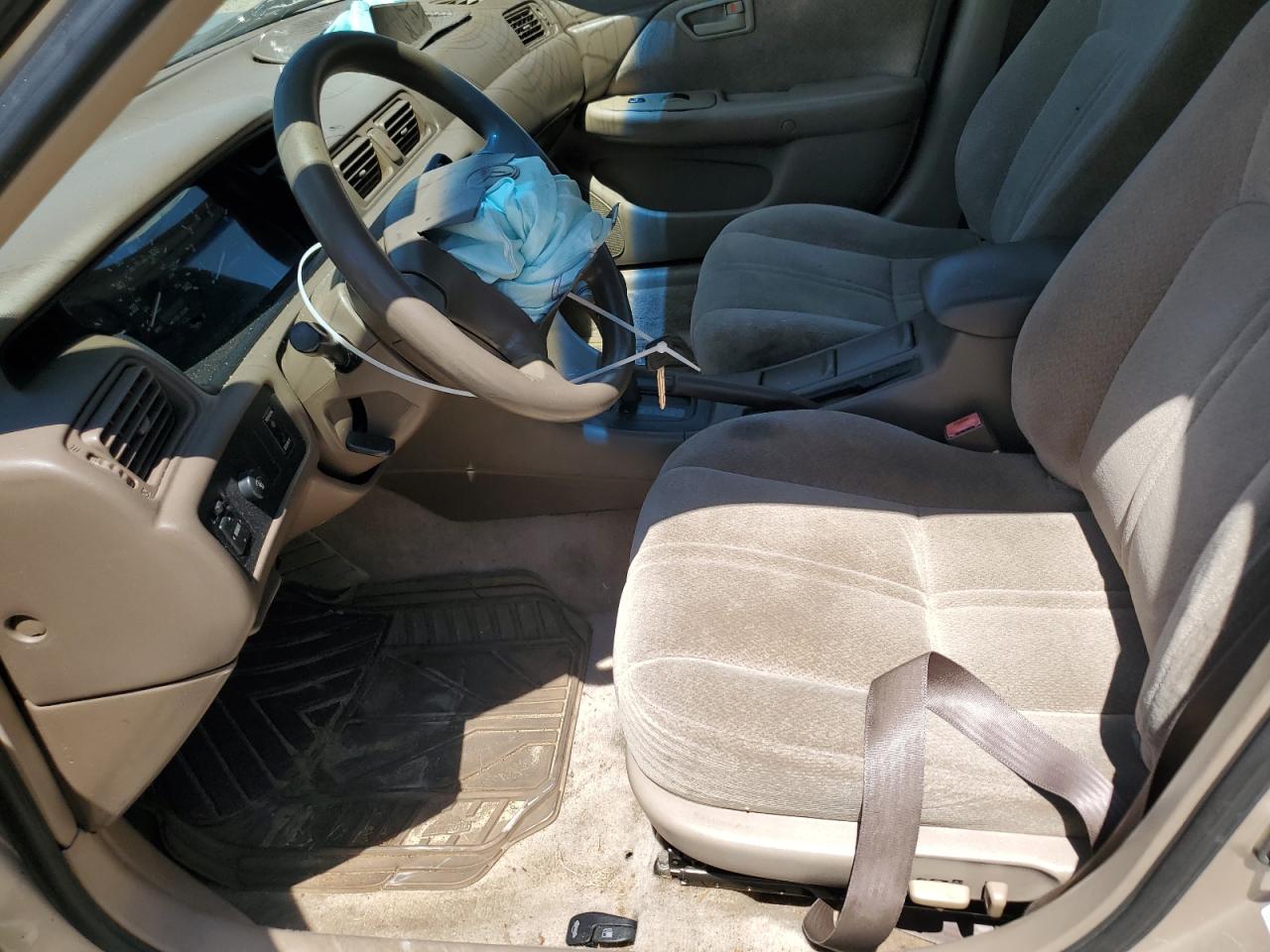 4T1BG22K1YU620807 2000 Toyota Camry Ce