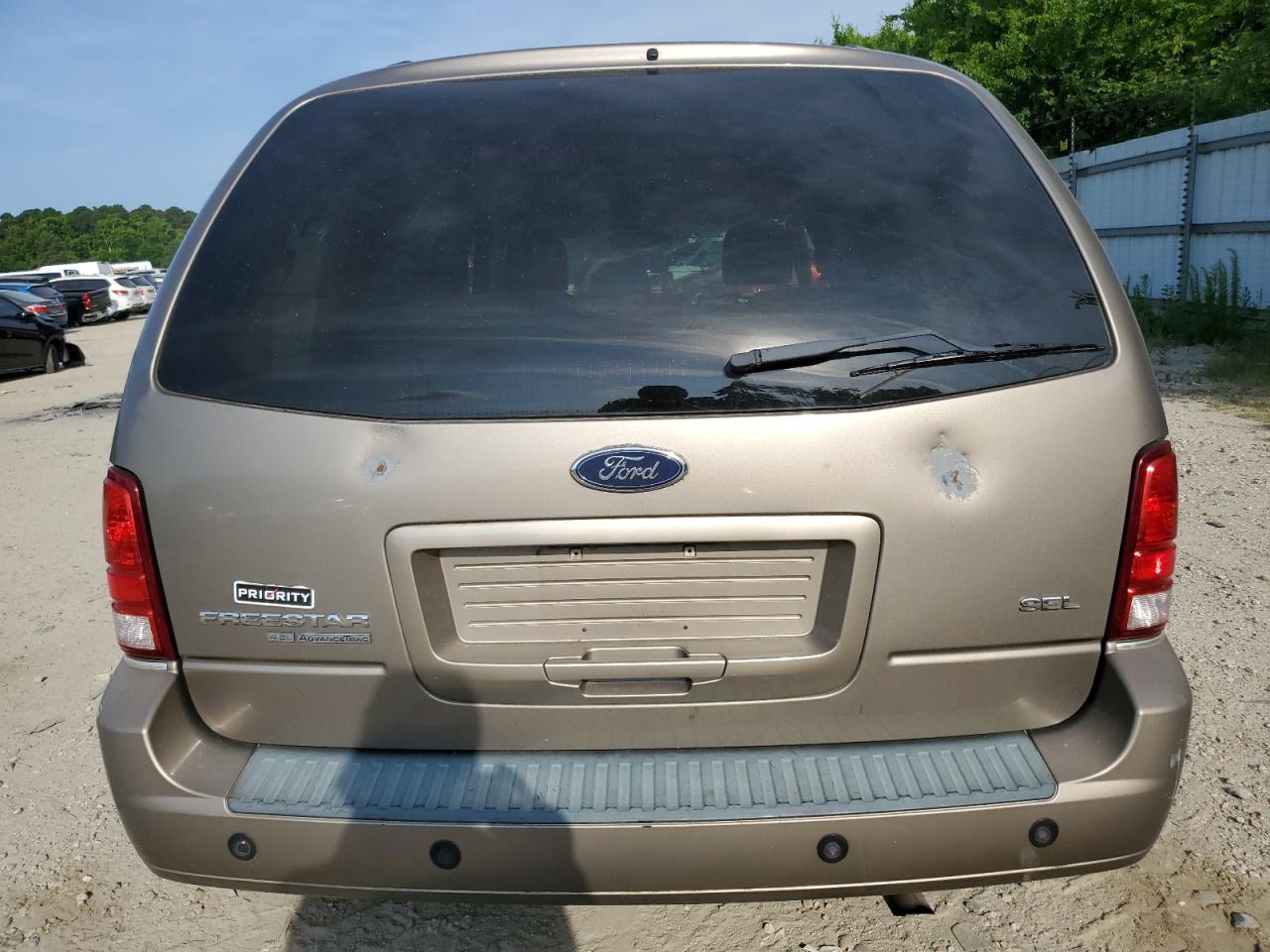 2FMDA52245BA50136 2005 Ford Freestar Sel