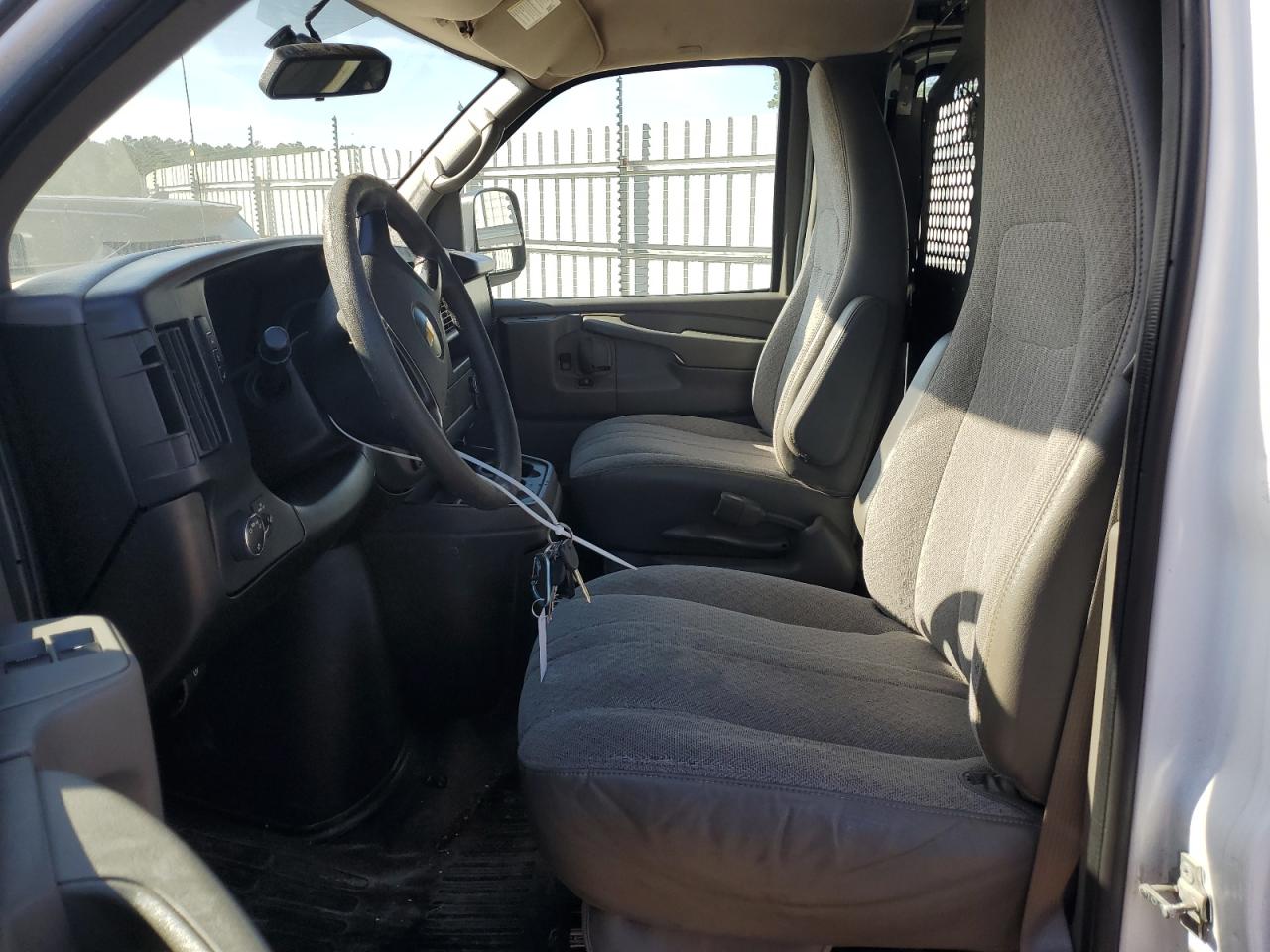 1GCSGAFX6E1199071 2014 Chevrolet Express G1500