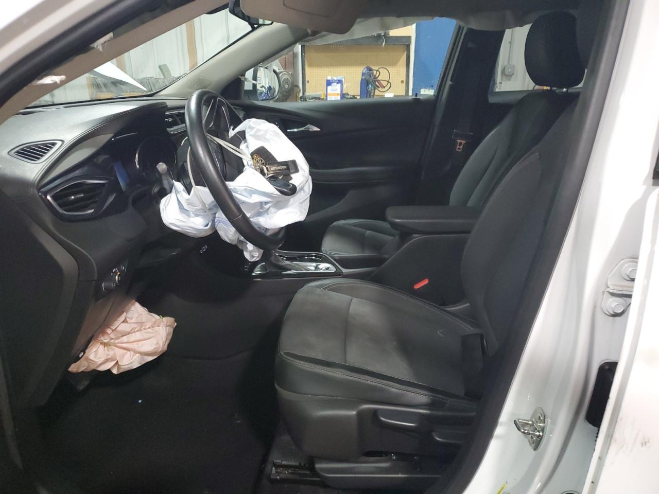 KL4MMCSL2MB133295 2021 Buick Encore Gx Preferred