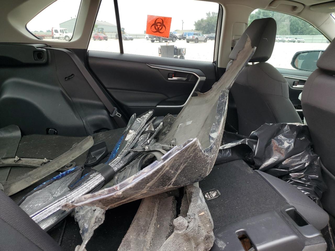 JTMW1RFV5LD047410 2020 Toyota Rav4 Xle