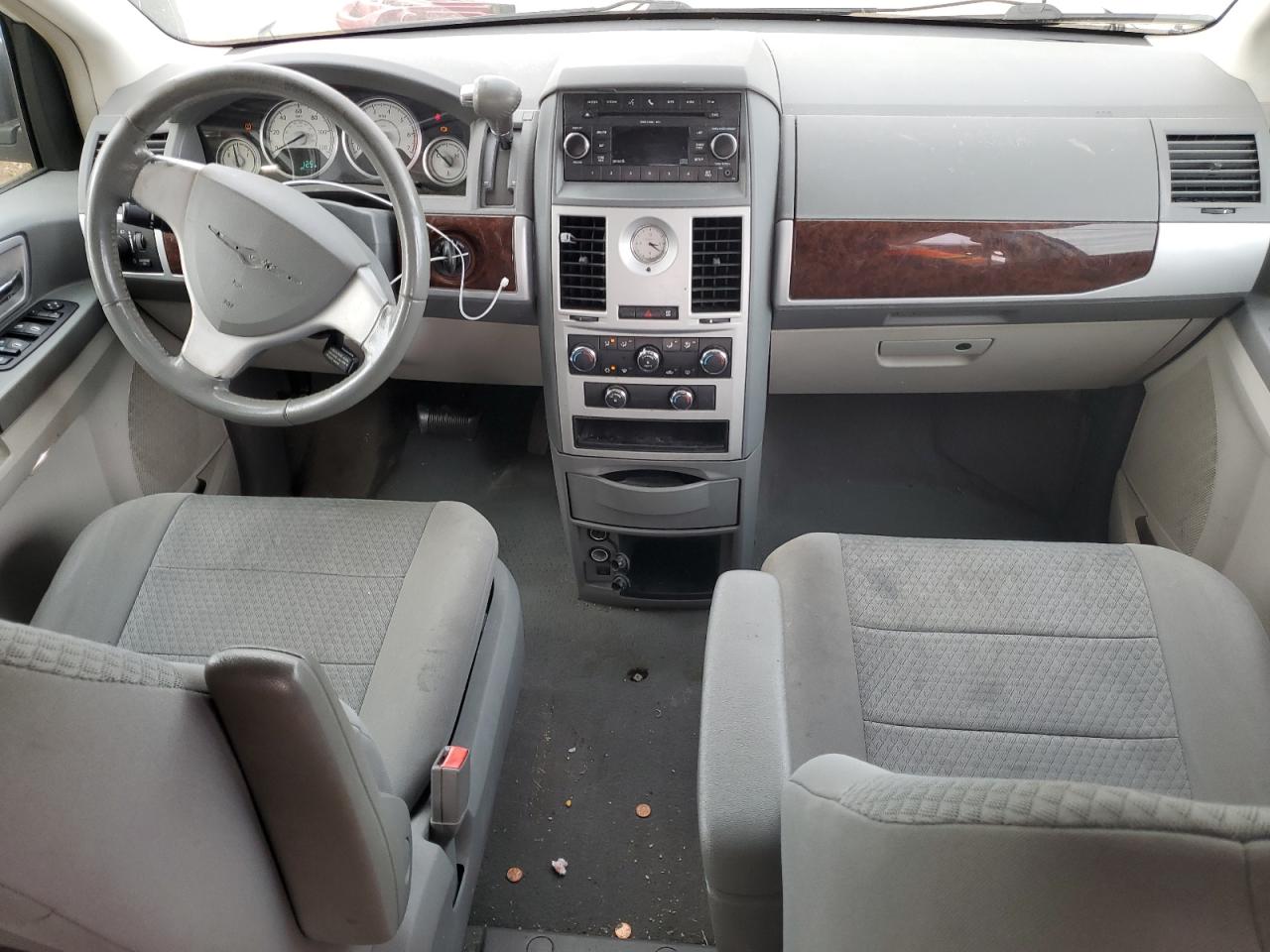 2A4RR5D16AR232388 2010 Chrysler Town & Country Touring