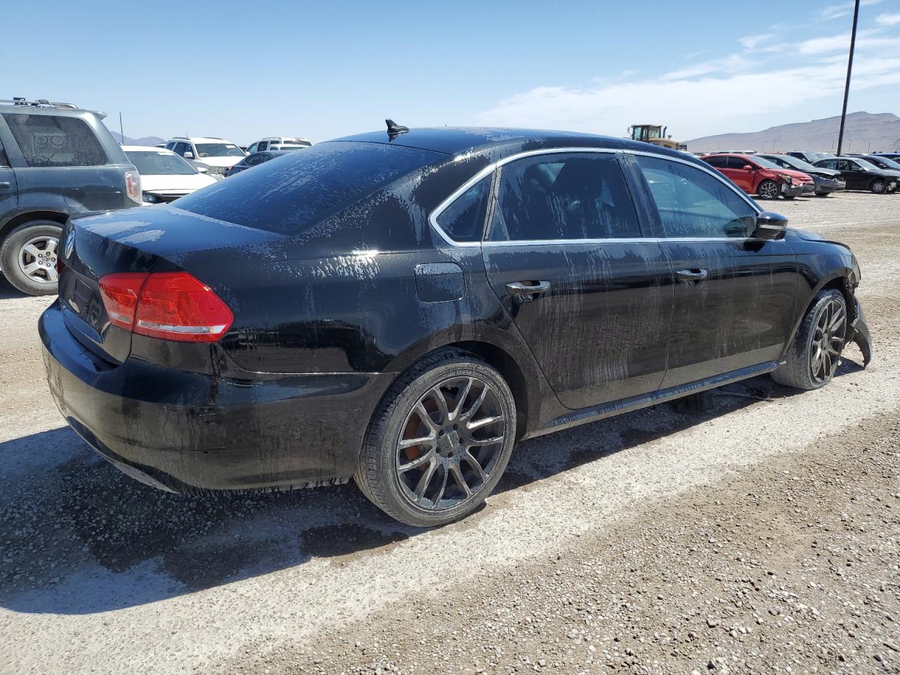 Lot #2766349621 2013 VOLKSWAGEN PASSAT SE