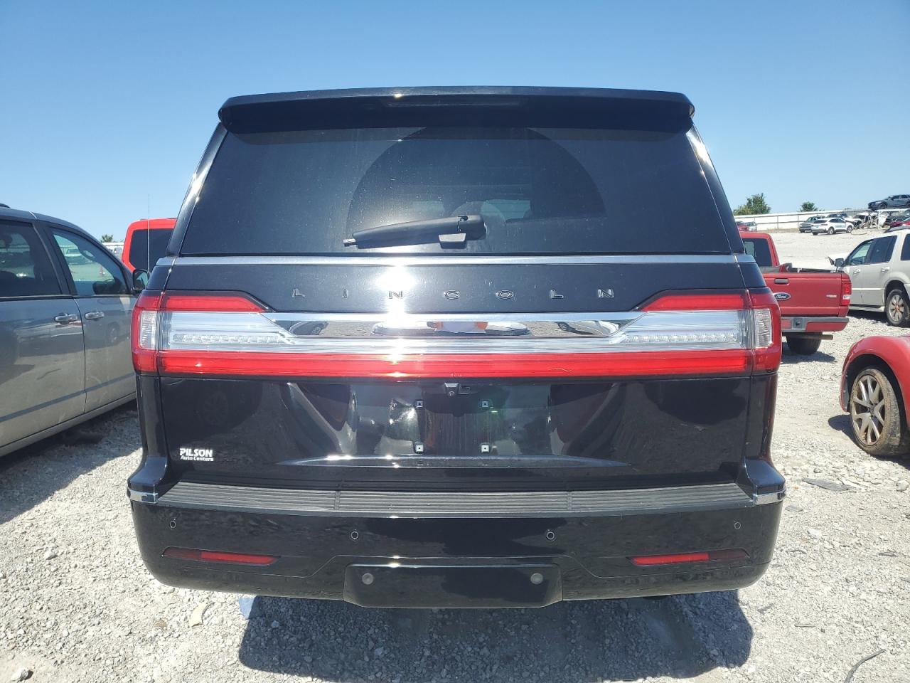 5LMJJ2TT7KEL03990 2019 Lincoln Navigator Black Label