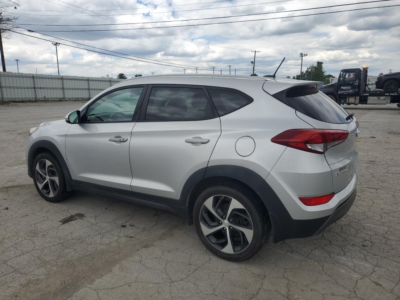 2016 Hyundai Tucson Limited vin: KM8J33A27GU151137