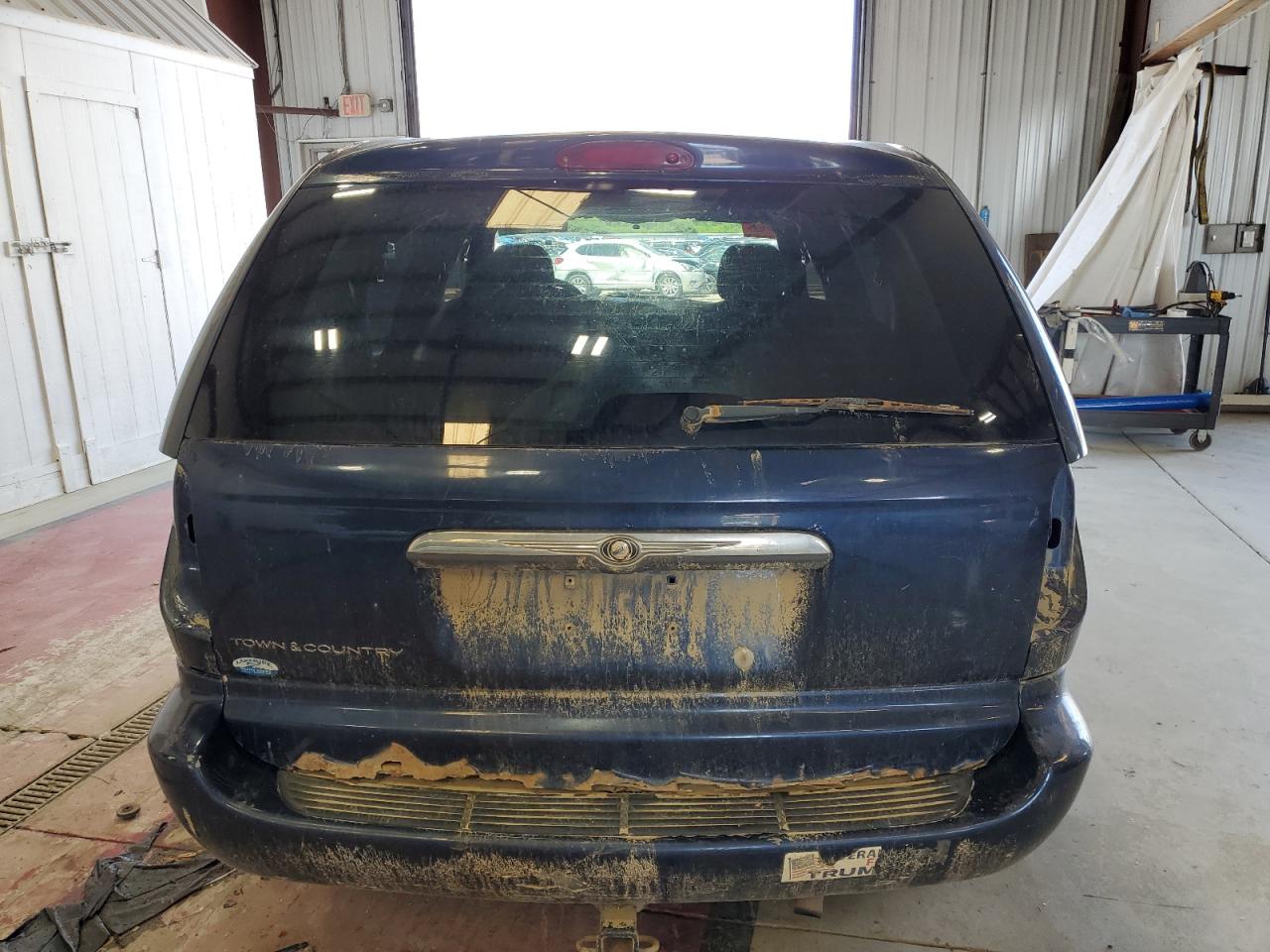 1C4GP45R05B385788 2005 Chrysler Town & Country