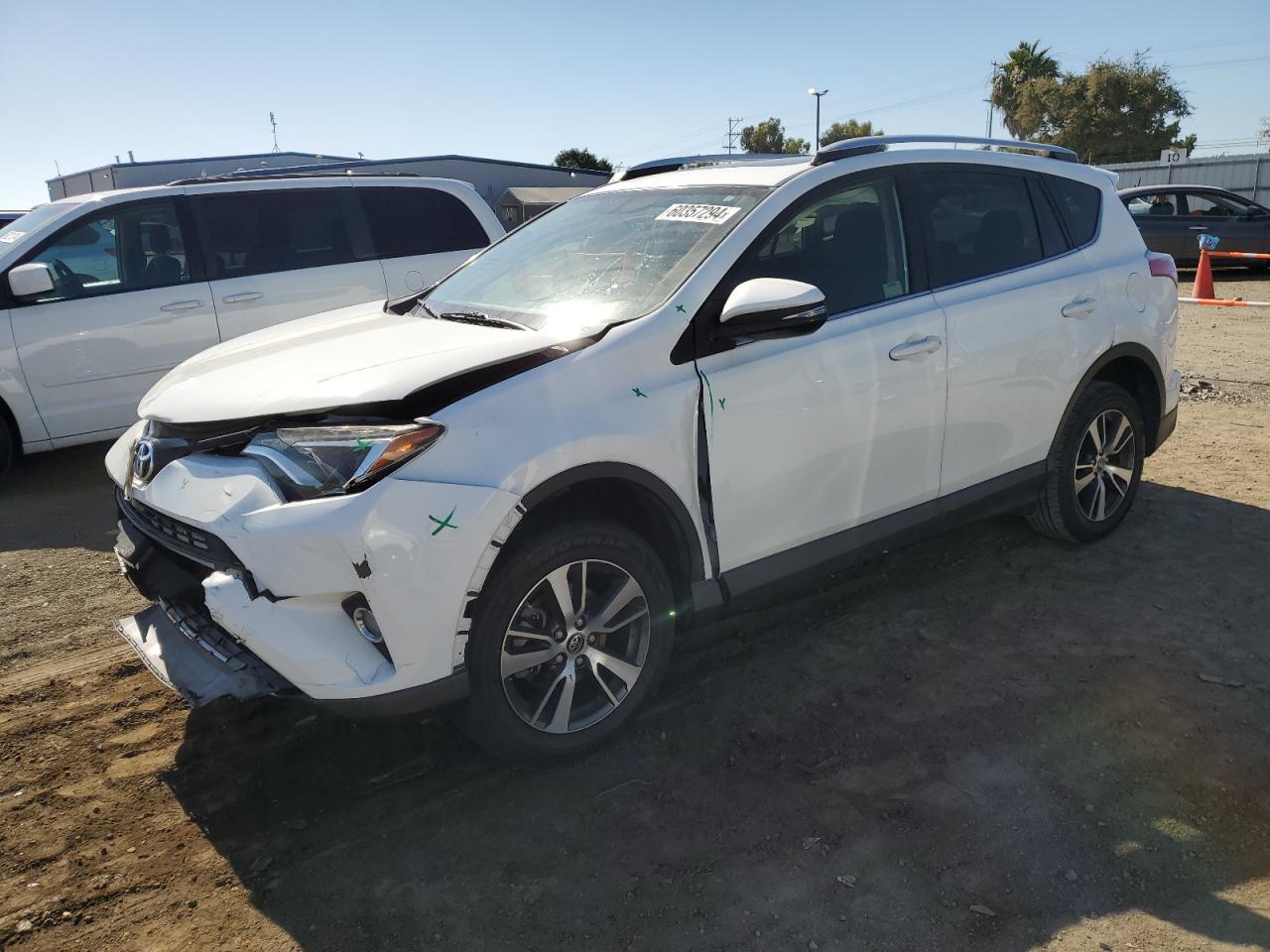 2016 Toyota Rav4 Xle vin: JTMWFREV7GJ083805