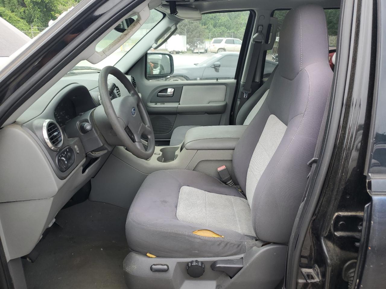 1FMPU16LX4LB83823 2004 Ford Expedition Xlt