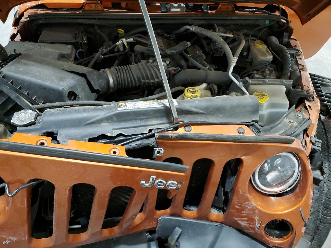 1J4BA3H19BL505616 2011 Jeep Wrangler Unlimited Sport