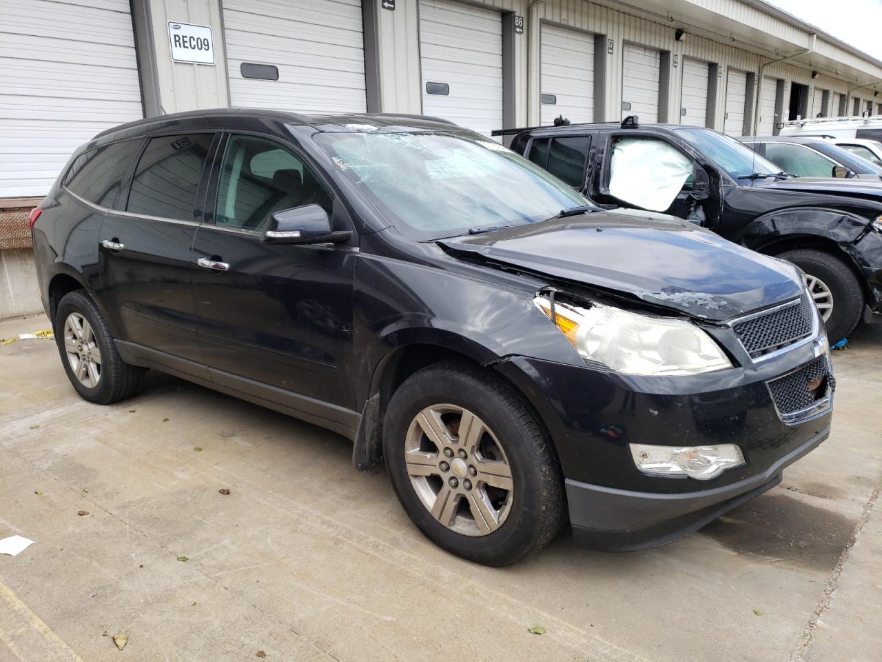 Lot #2833819046 2010 CHEVROLET TRAVERSE L