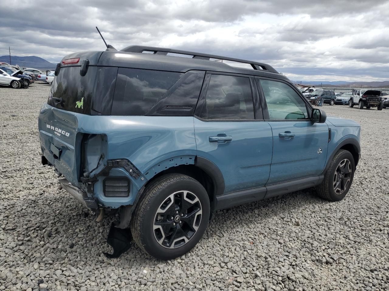 2022 Ford Bronco Sport Outer Banks vin: 3FMCR9C65NRD88272