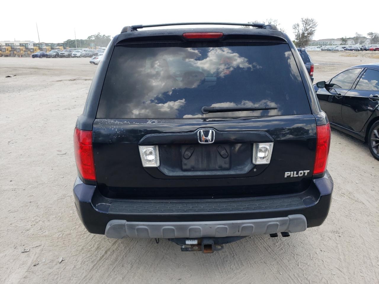 5FNYF18625B025748 2005 Honda Pilot Exl