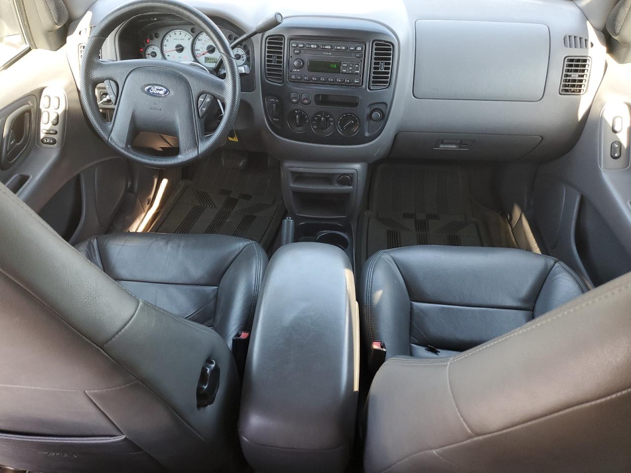 1FMYU04101KC20301 2001 Ford Escape Xlt