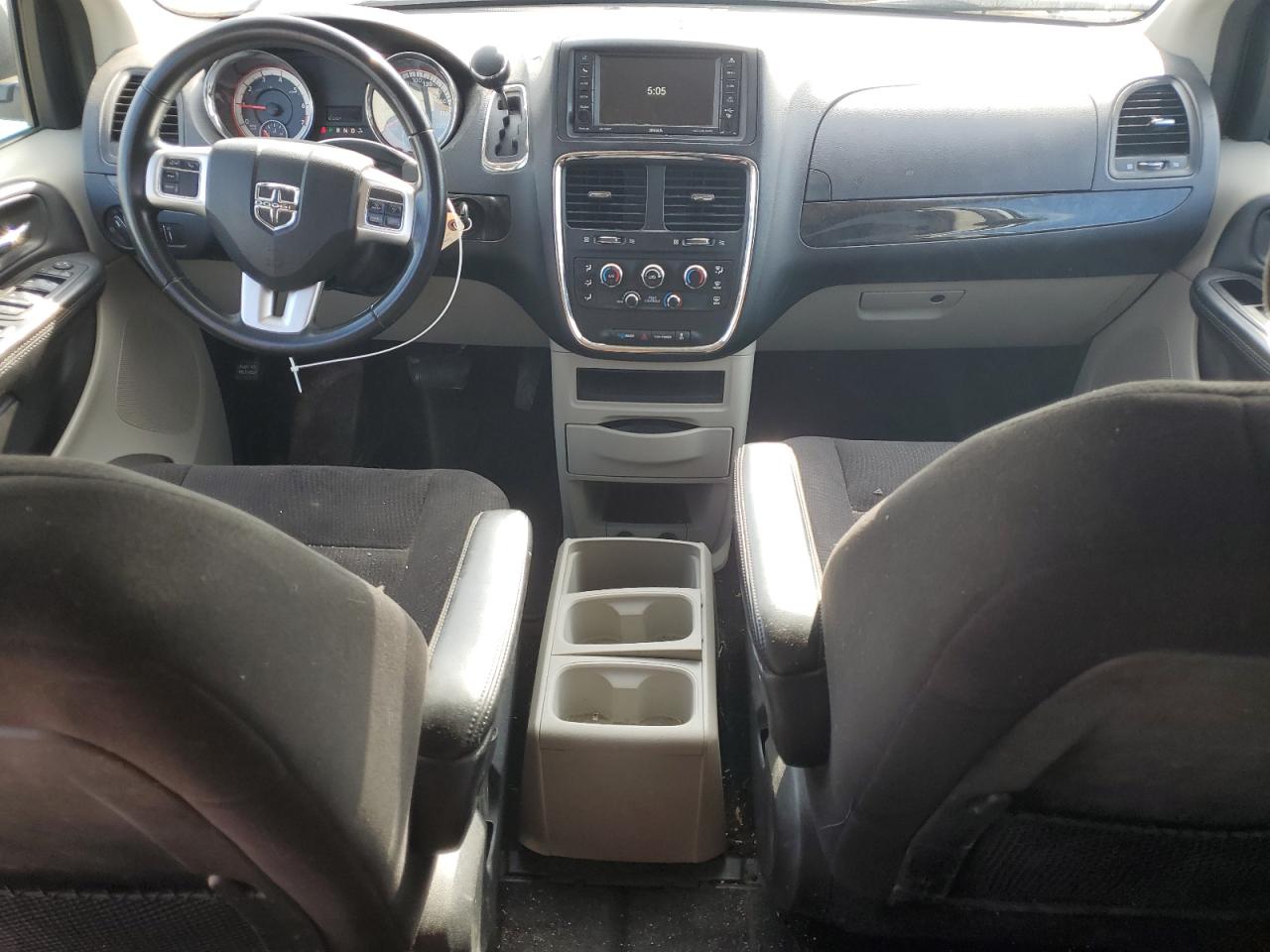 2C4RDGBG4ER350341 2014 Dodge Grand Caravan Se