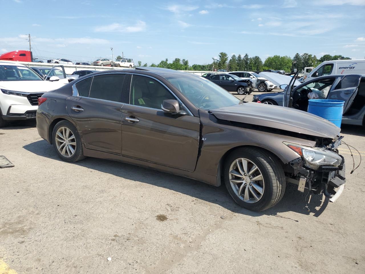 2014 Infiniti Q50 Base vin: JN1BV7APXEM693208