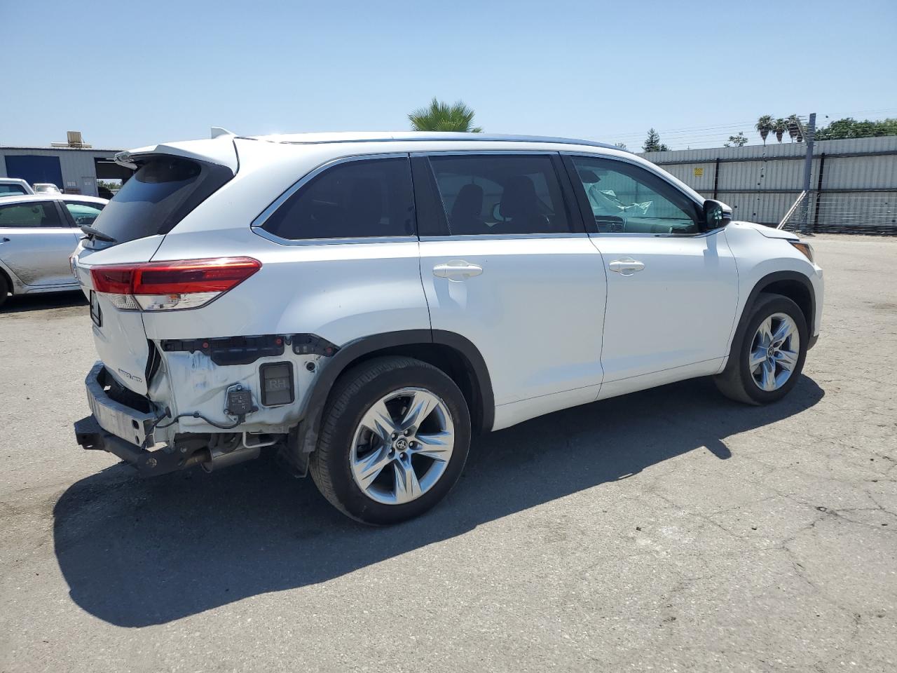 2018 Toyota Highlander Limited vin: 5TDDZRFH1JS824953