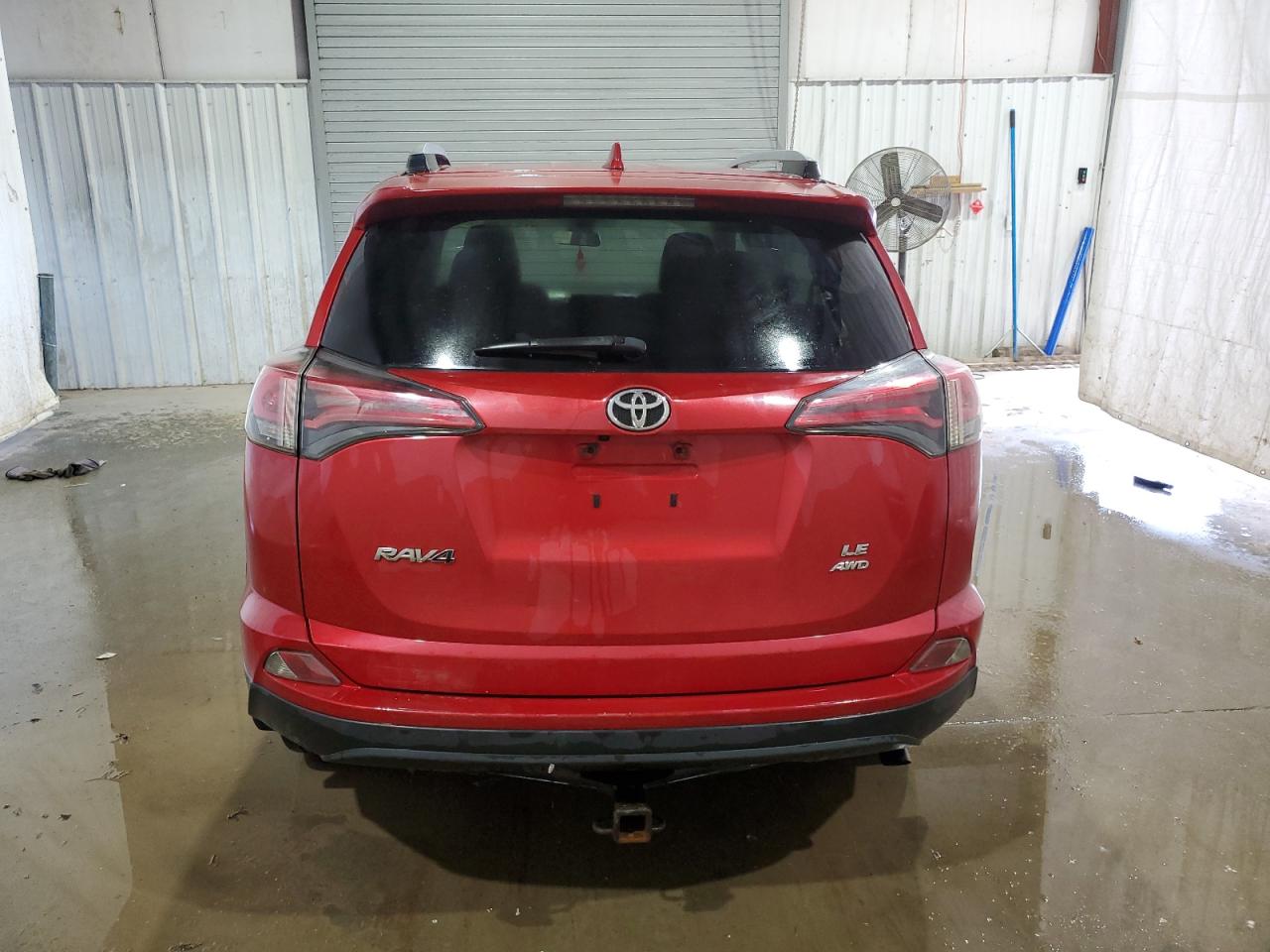 JTMBFREV2HJ146843 2017 Toyota Rav4 Le