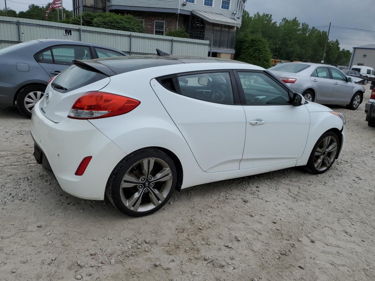 KMHTC6AD0FU226884 2015 Hyundai Veloster