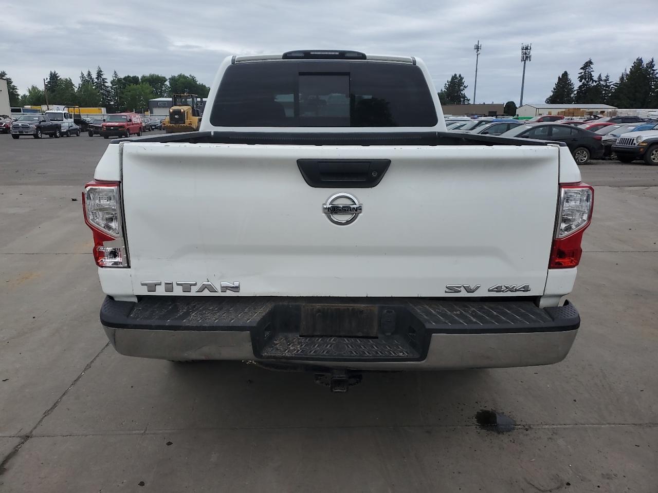 1N6AA1EJ9HN555520 2017 Nissan Titan S