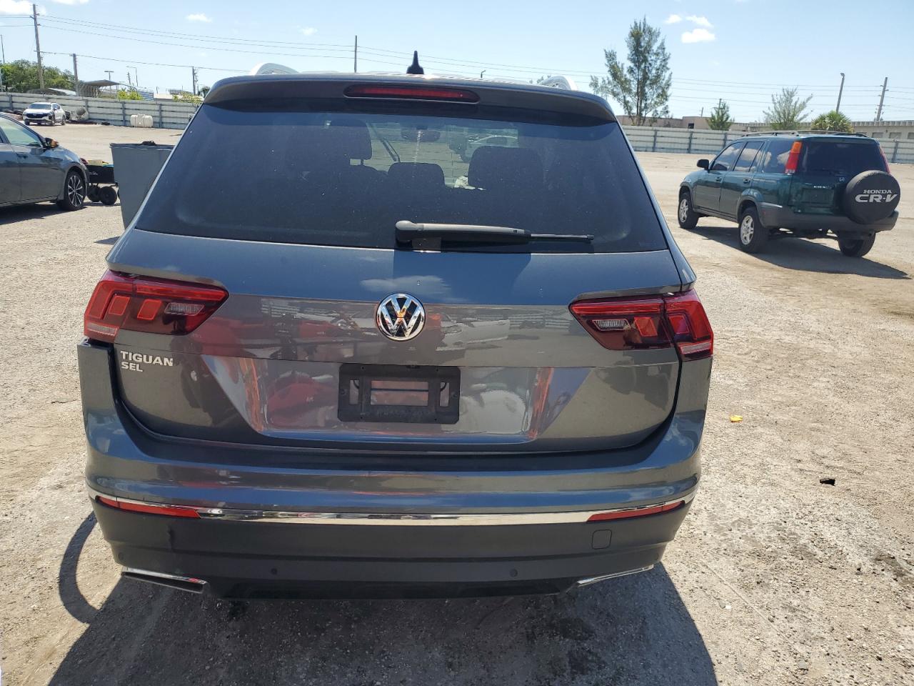 3VV3B7AX9KM189874 2019 Volkswagen Tiguan Se