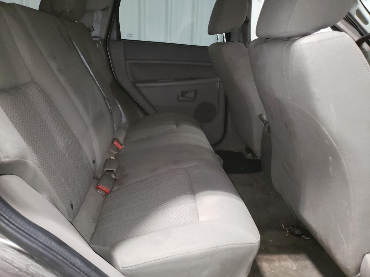 1J4GR48K75C670730 2005 Jeep Grand Cherokee Laredo