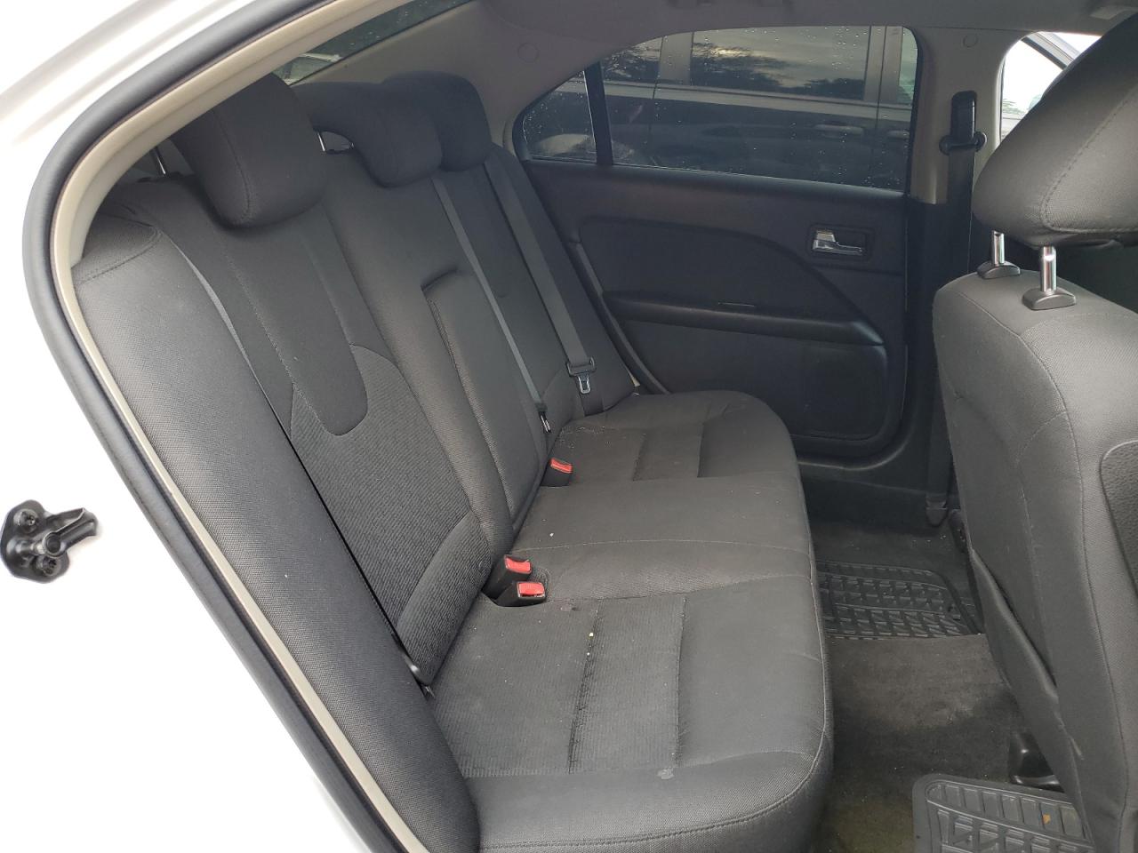 3FAHP0HA9AR385030 2010 Ford Fusion Se