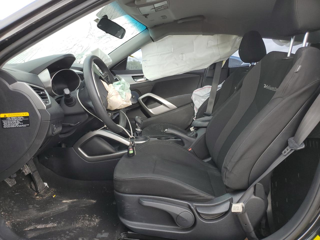 KMHTC6AD7GU250018 2016 Hyundai Veloster