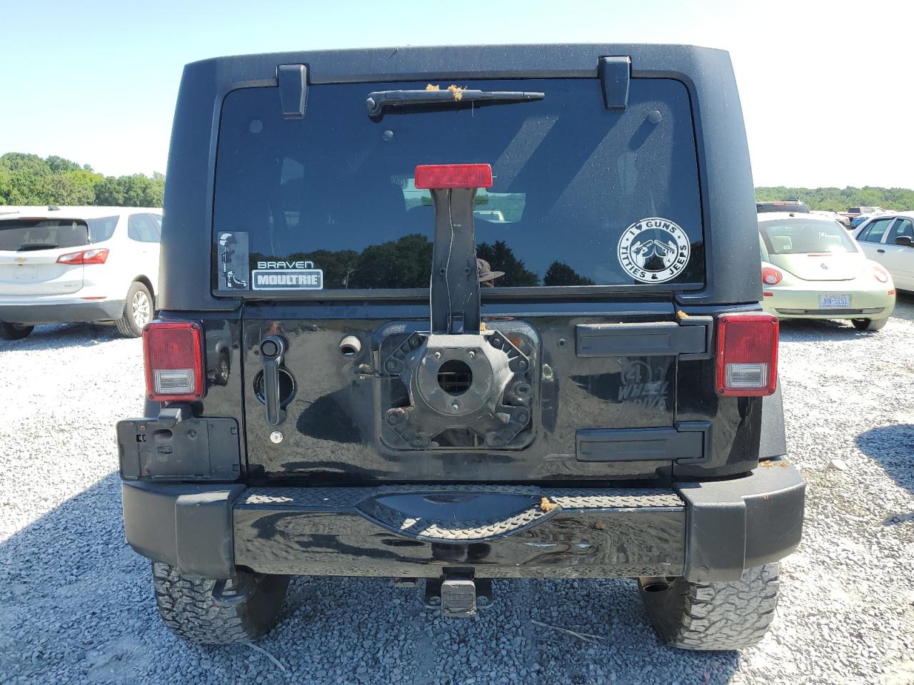 1C4BJWDG5FL536837 2015 Jeep Wrangler Unlimited Sport