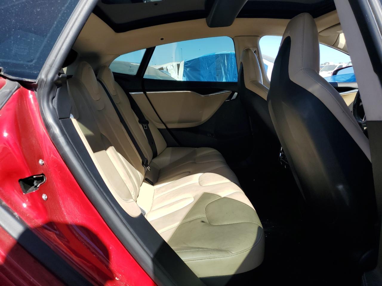 2014 Tesla Model S vin: 5YJSA1H11EFP52257