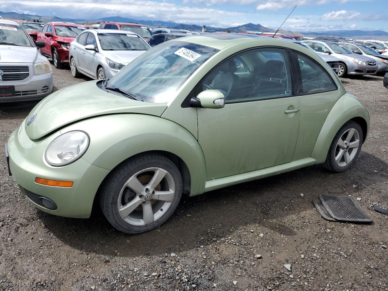 3VWSW31C46M402799 2006 Volkswagen New Beetle 2.5L Option Package 2