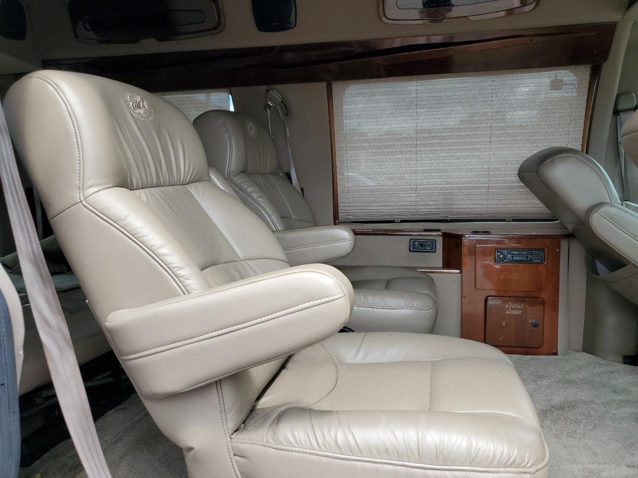 1GBFG15R1X1037229 1999 Chevrolet Express G1500