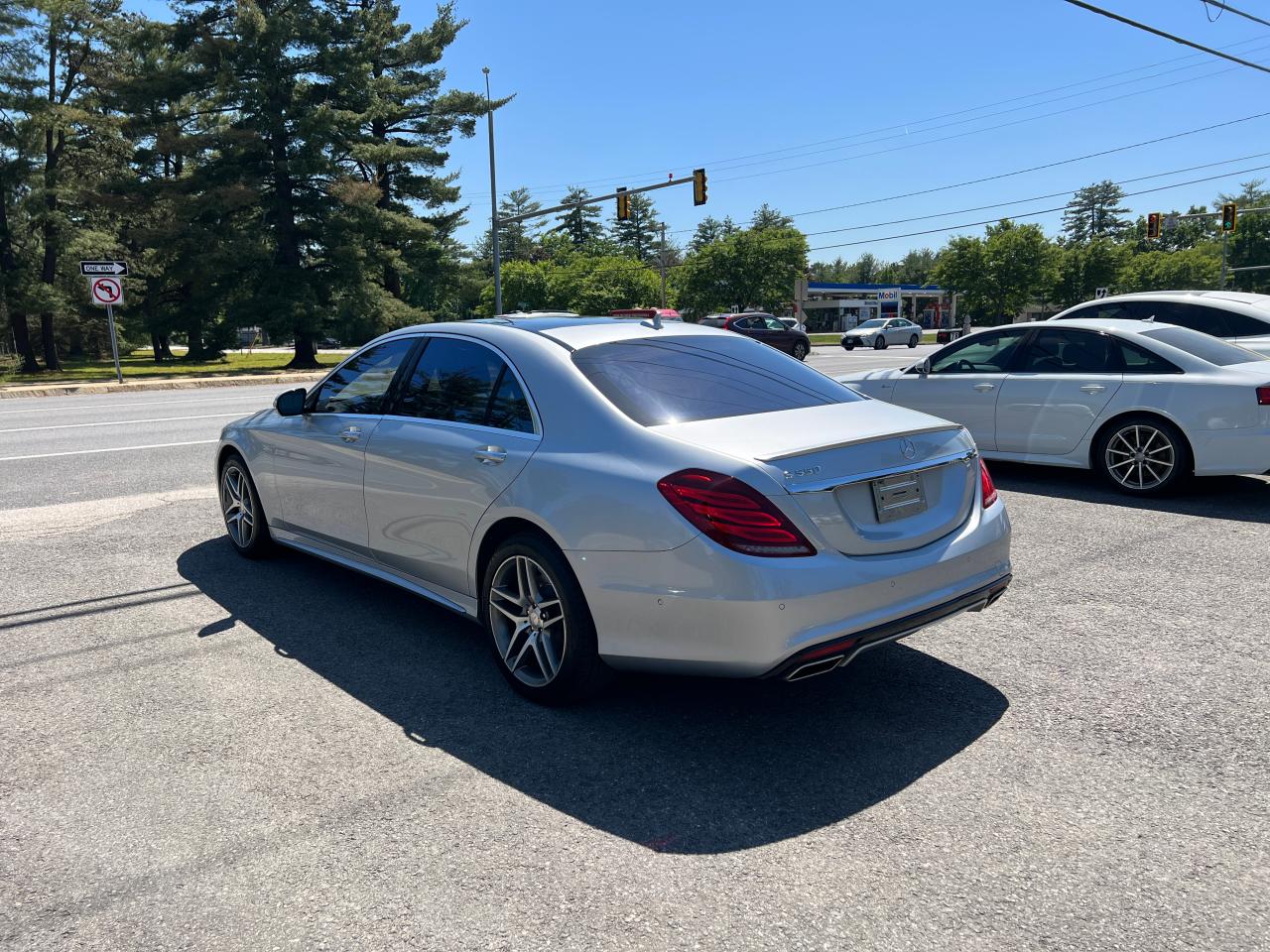 2014 Mercedes-Benz S 550 vin: WDDUG8CB6EA008975