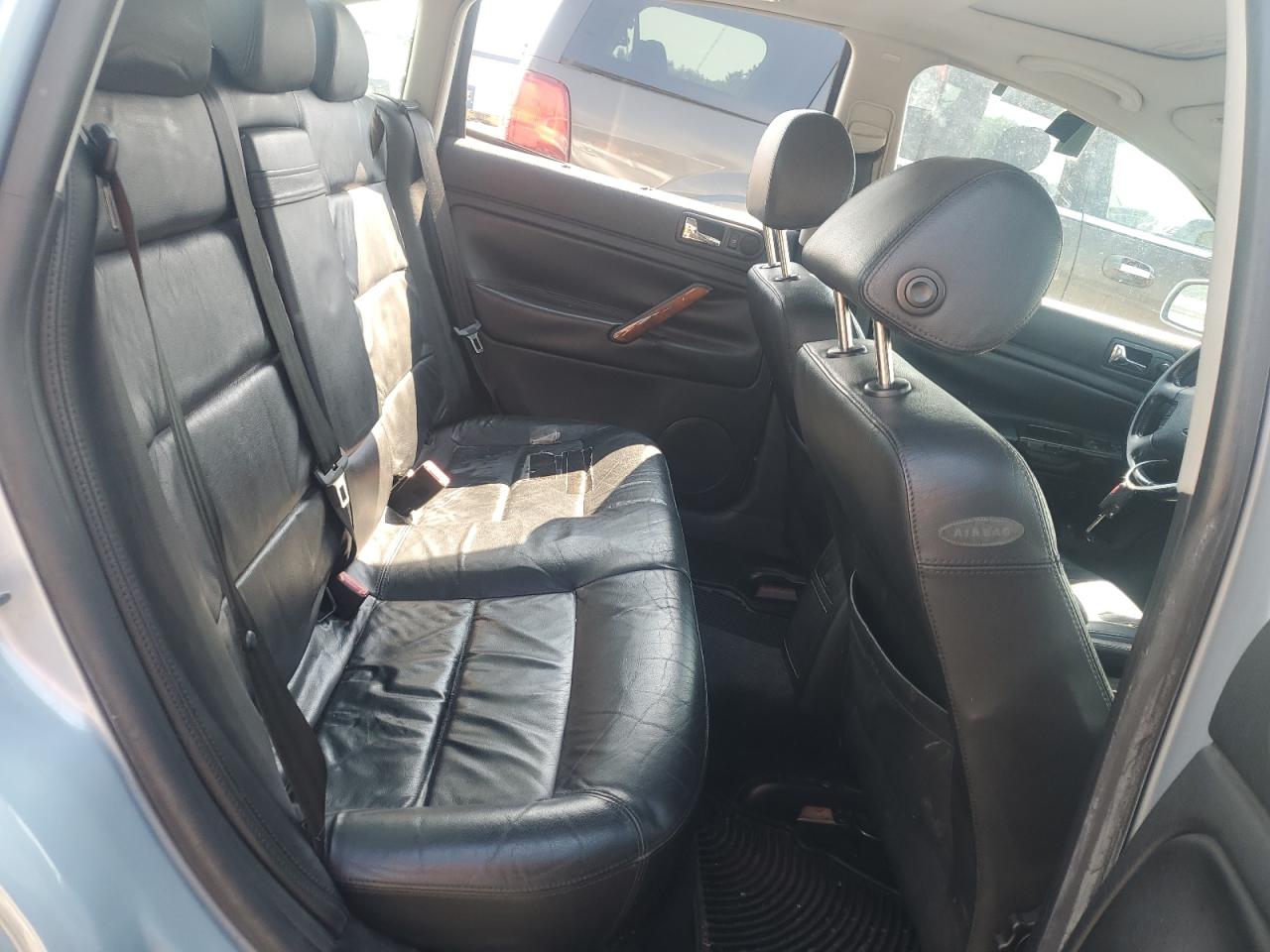 WVWTH63B11P297049 2001 Volkswagen Passat Glx 4Motion