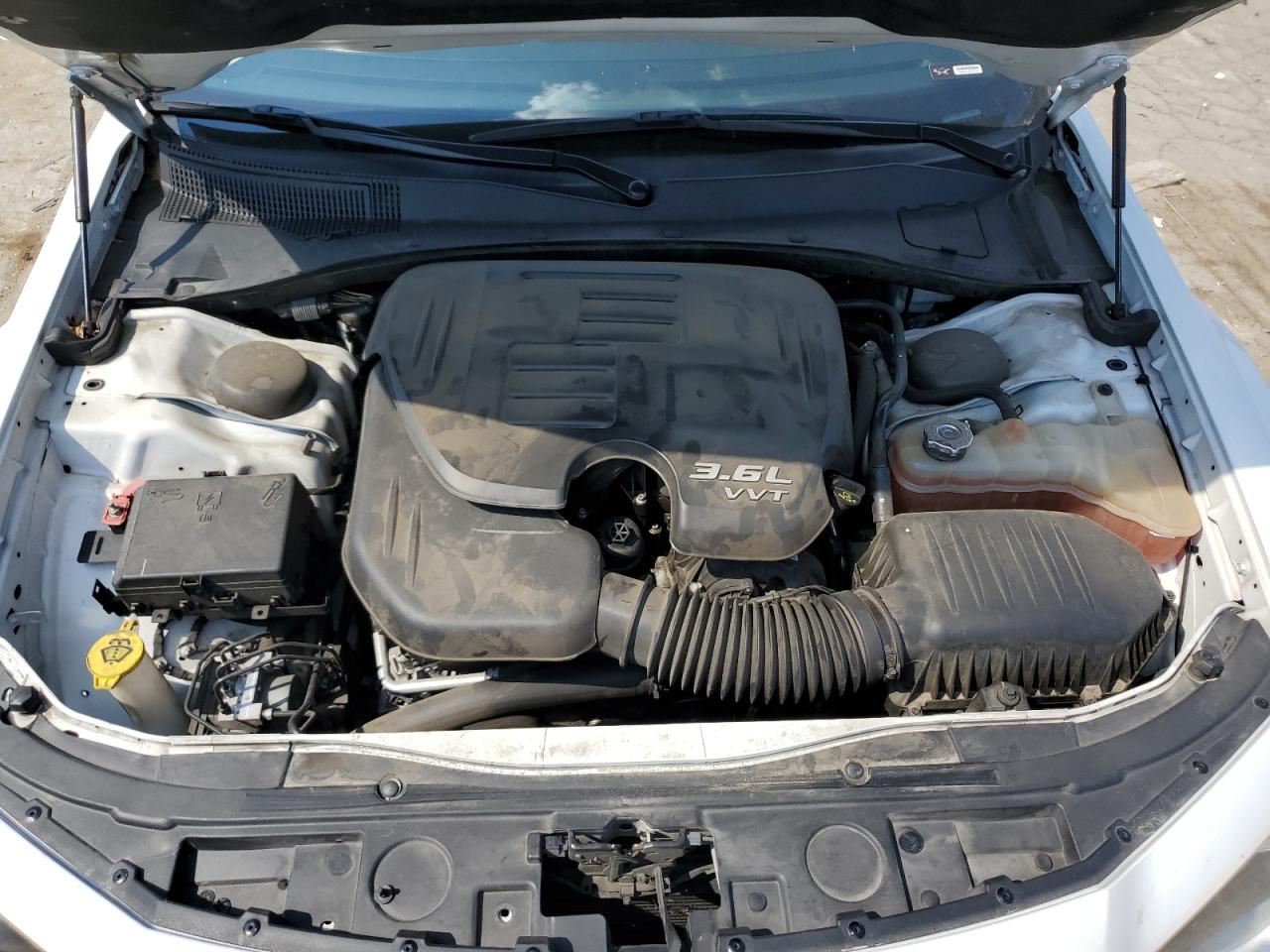 2C3CCABG5FH807854 2015 Chrysler 300 S