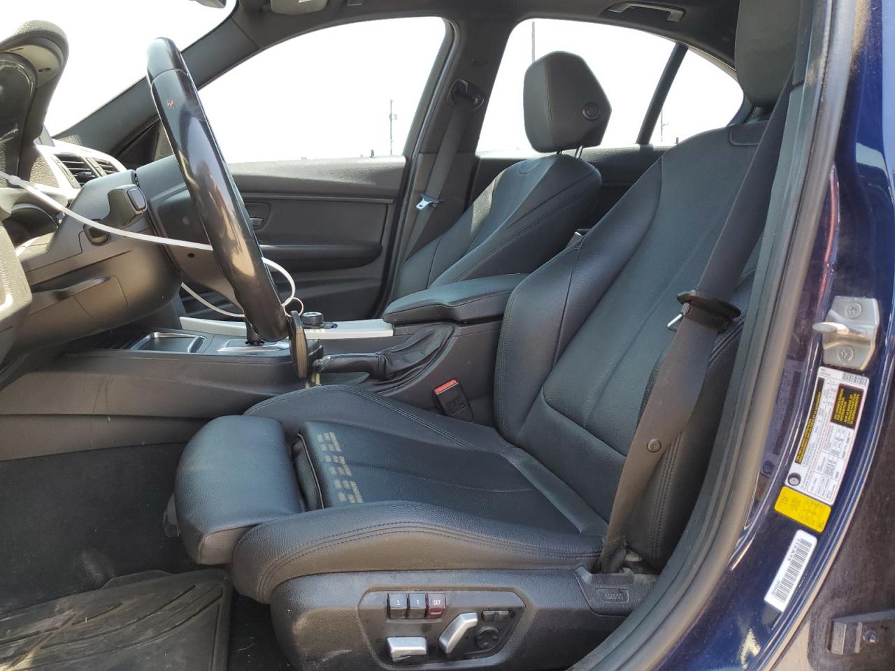 WBA8E1G52HNU14713 2017 BMW 320 I