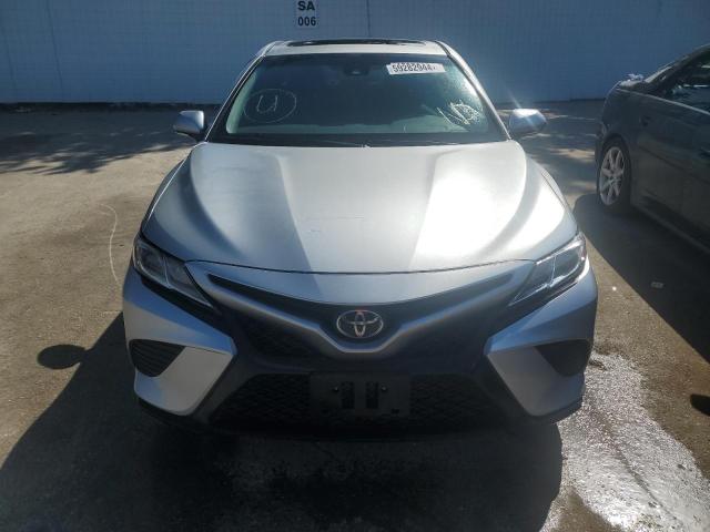 VIN 4T1B11HK4JU533914 2018 Toyota Camry, L no.5