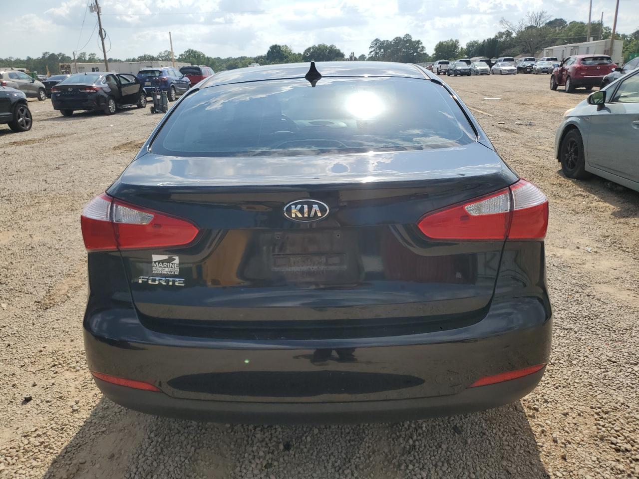 2016 Kia Forte Lx vin: KNAFK4A60G5551389