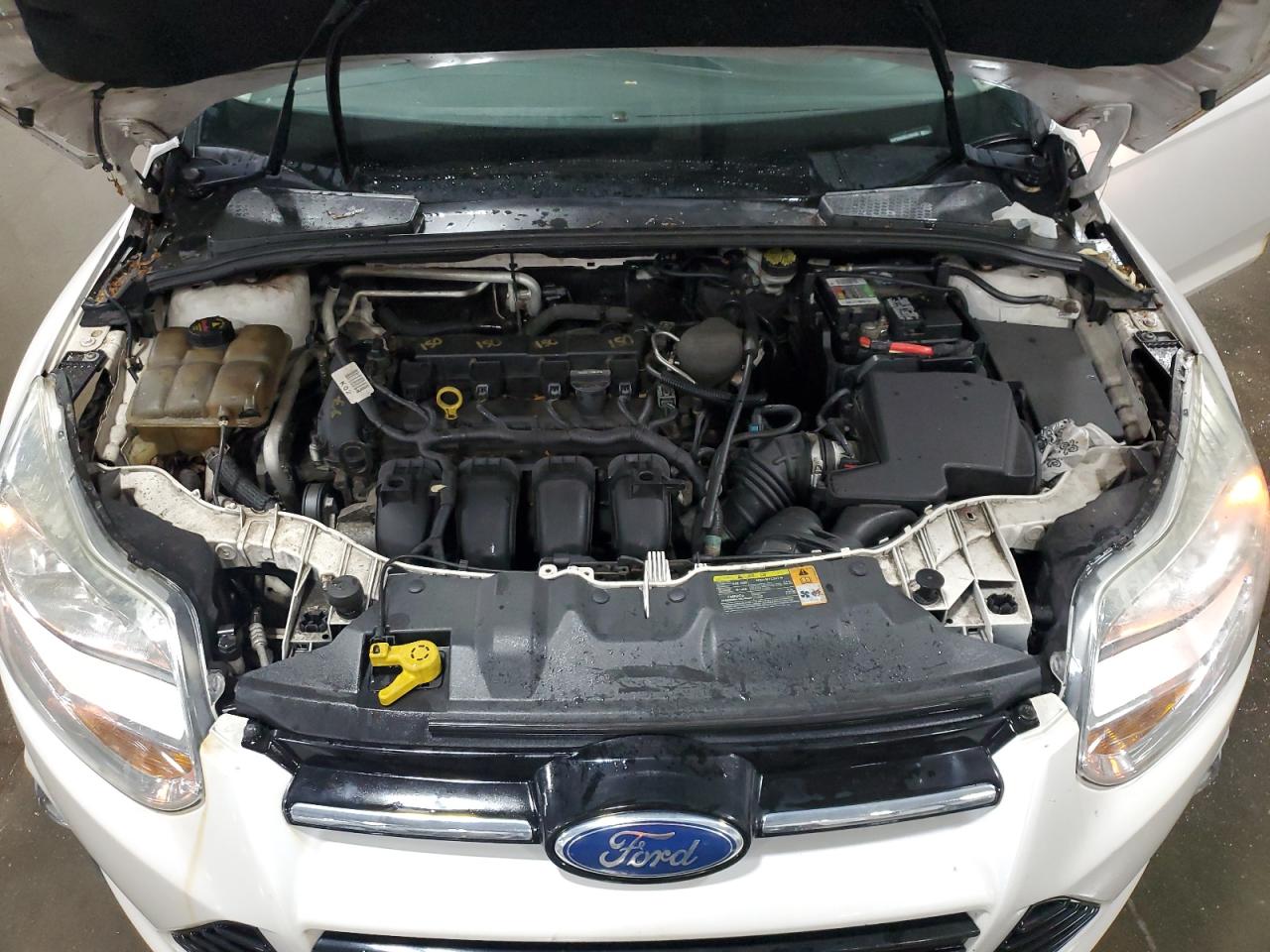 1FAHP3H2XCL195183 2012 Ford Focus Sel