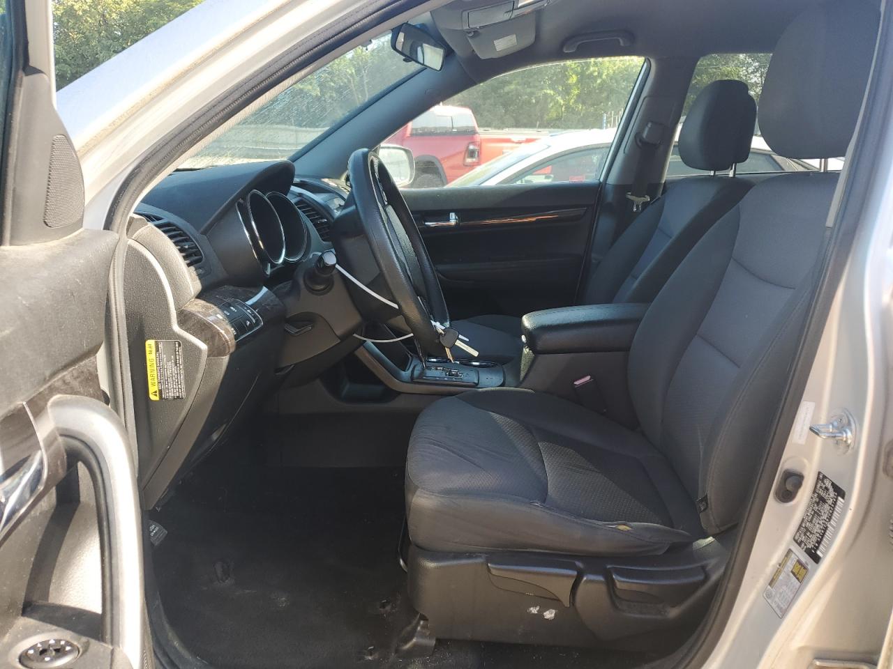 5XYKTCA67CG297805 2012 Kia Sorento Base