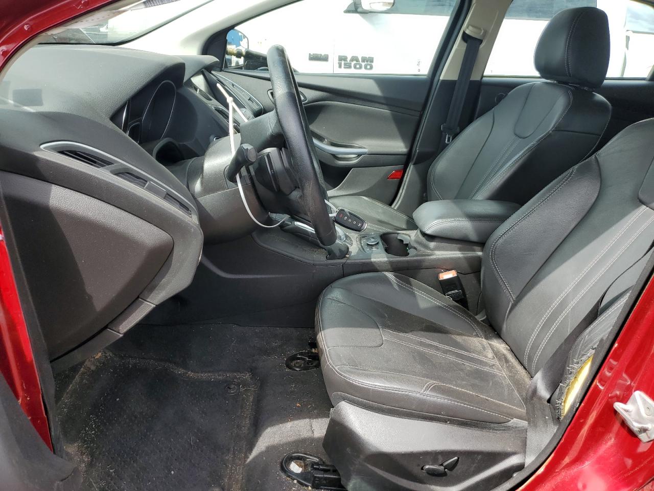 1FADP3N21EL129269 2014 Ford Focus Titanium