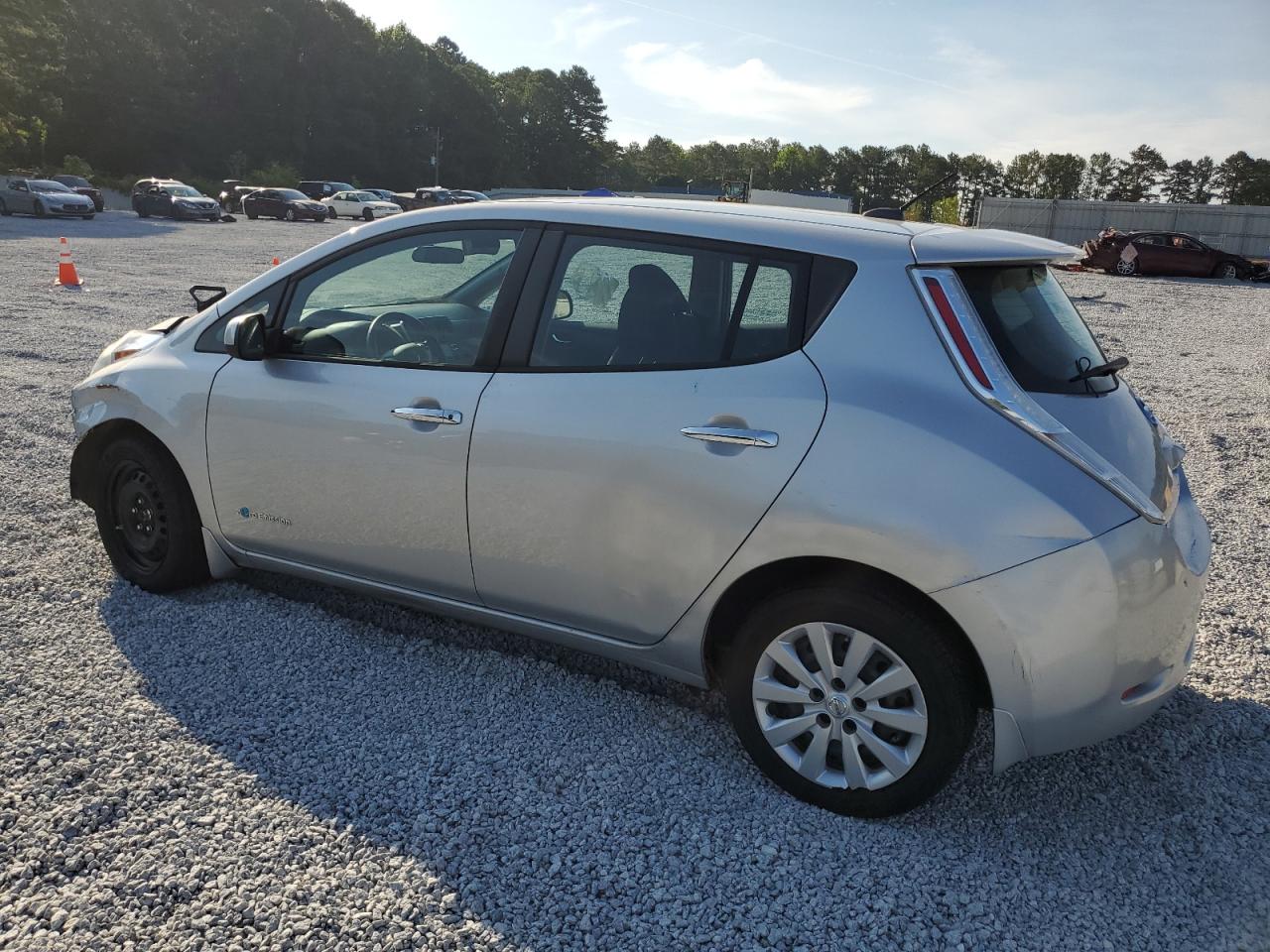 2015 Nissan Leaf S vin: 1N4AZ0CP8FC318111