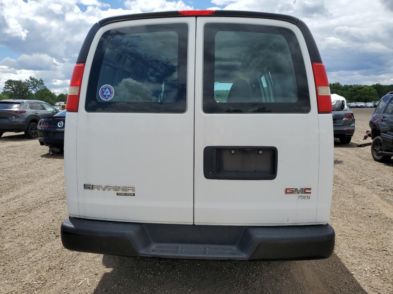 1GTW7FCF9F1144545 2015 GMC Savana G2500