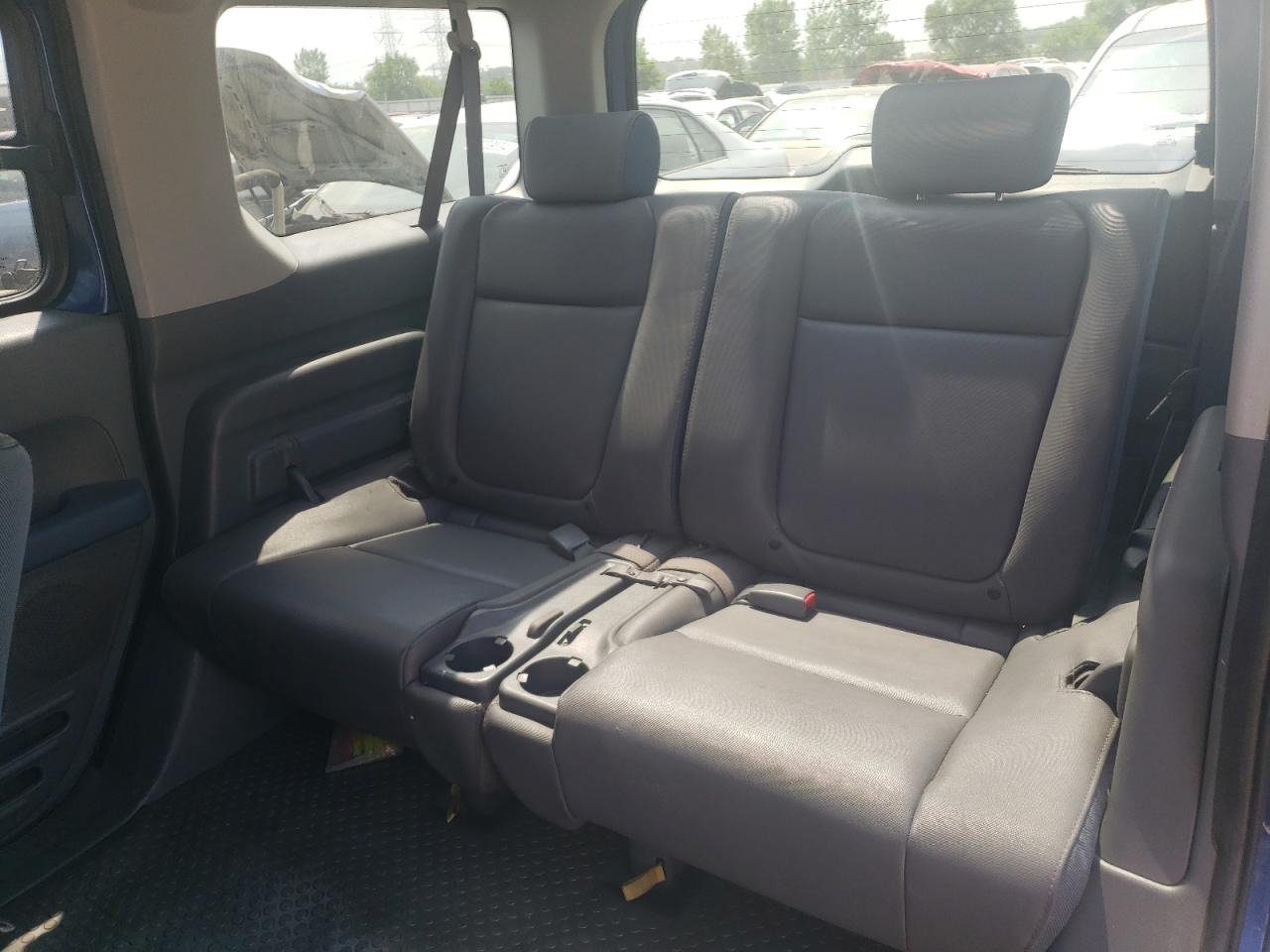 5J6YH28564L009260 2004 Honda Element Ex