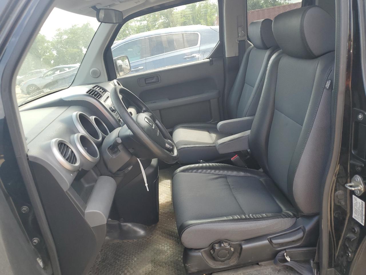 5J6YH28684L009057 2004 Honda Element Ex