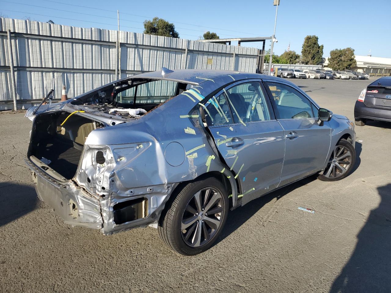 2016 Subaru Legacy 2.5I Limited vin: 4S3BNAN64G3022380