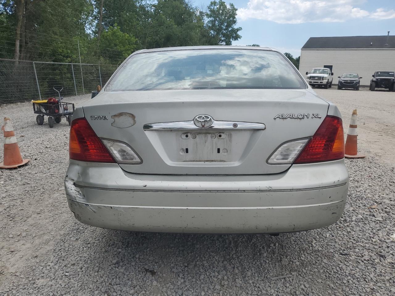 4T1BF28B21U121966 2001 Toyota Avalon Xl