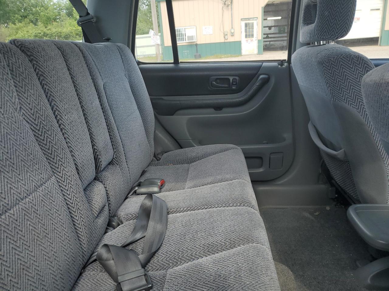 JHLRD1745WC092002 1998 Honda Cr-V Lx