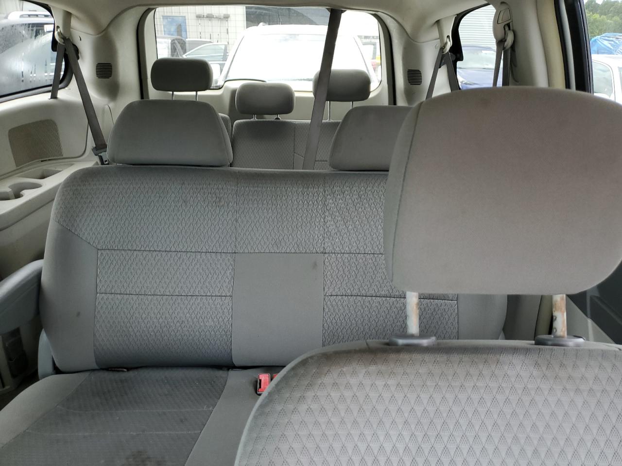 2A8HR44H88R781845 2008 Chrysler Town & Country Lx