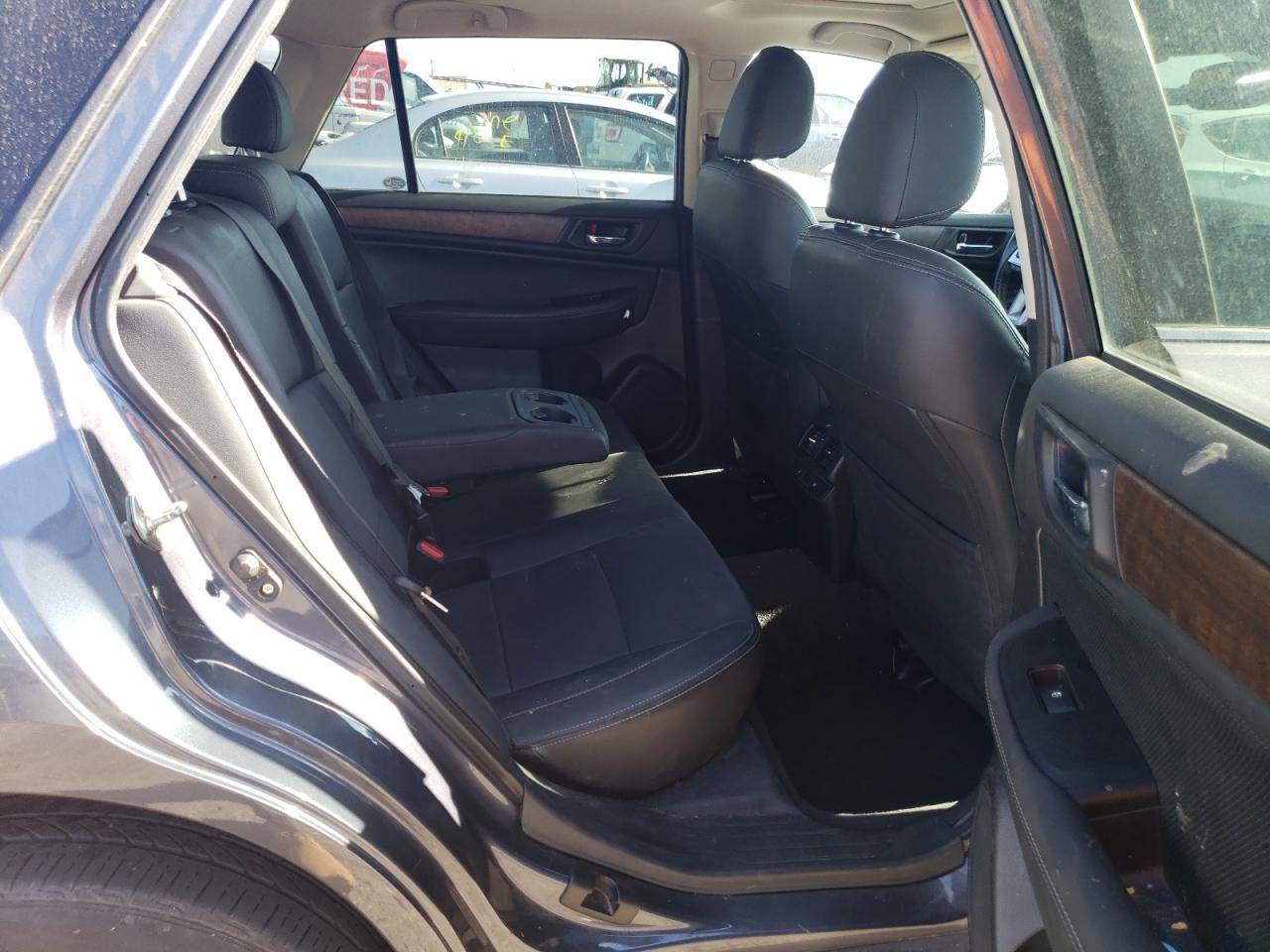 4S4BSENC3G3269939 2016 Subaru Outback 3.6R Limited