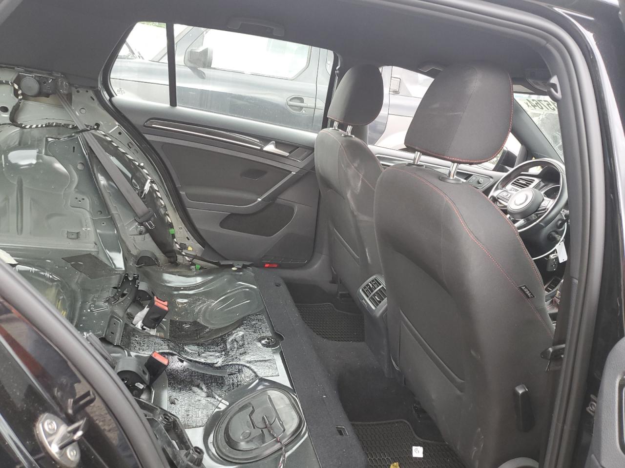 3VW4T7AU6GM039294 2016 Volkswagen Gti S/Se